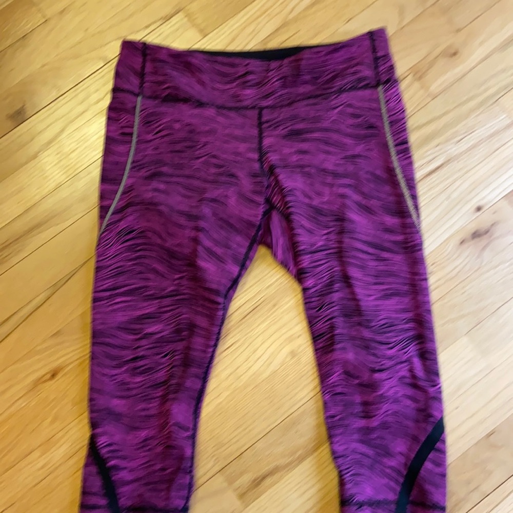 Lululemon Capri workout pants